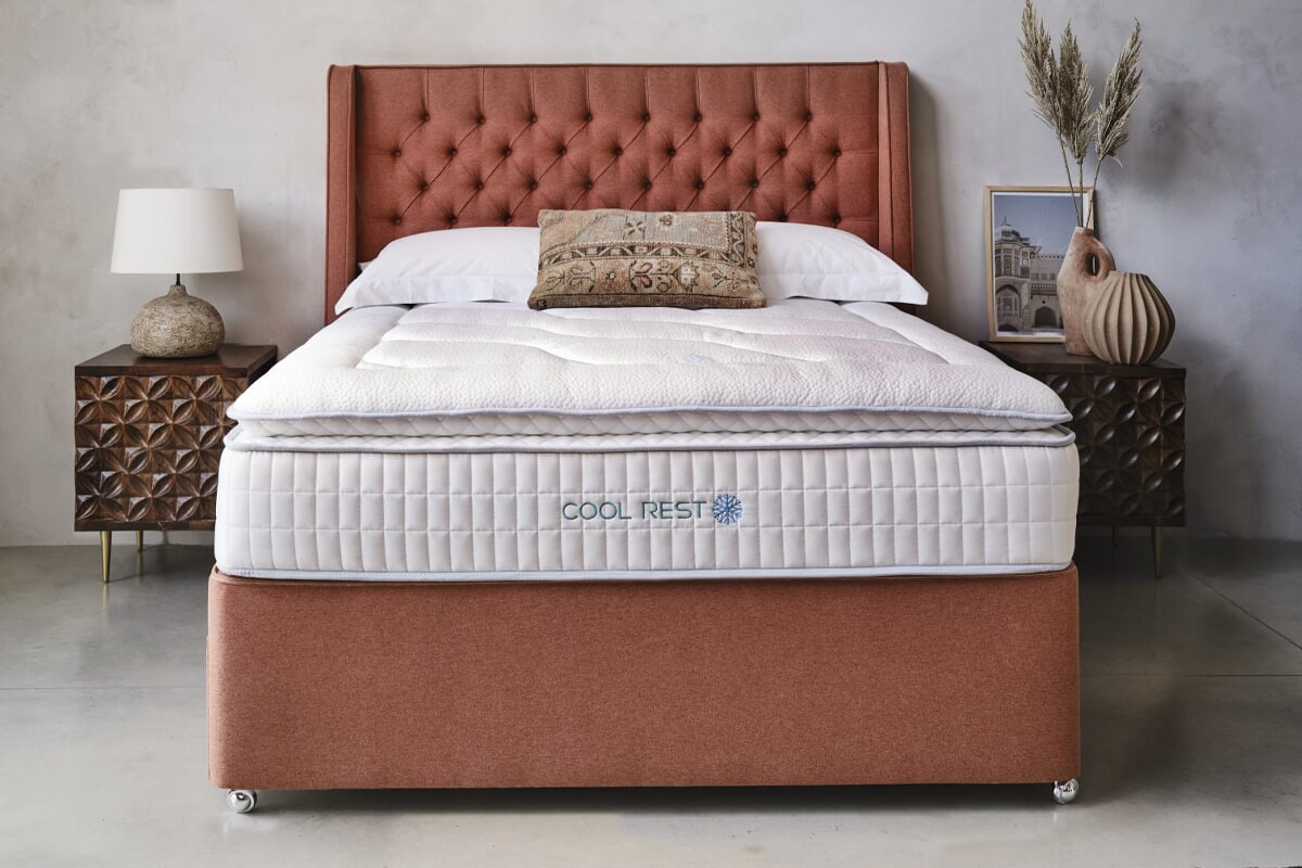 Sleepeezee Cool Rest 2400 Mattress An image for Sleepeezee Cool Rest 2400 Mattress